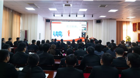 東方龍商務(wù)集團(tuán)開展年終系列培訓(xùn)，為實(shí)現(xiàn)2021年目標(biāo)鍛造專業(yè)招商團(tuán)隊(duì)