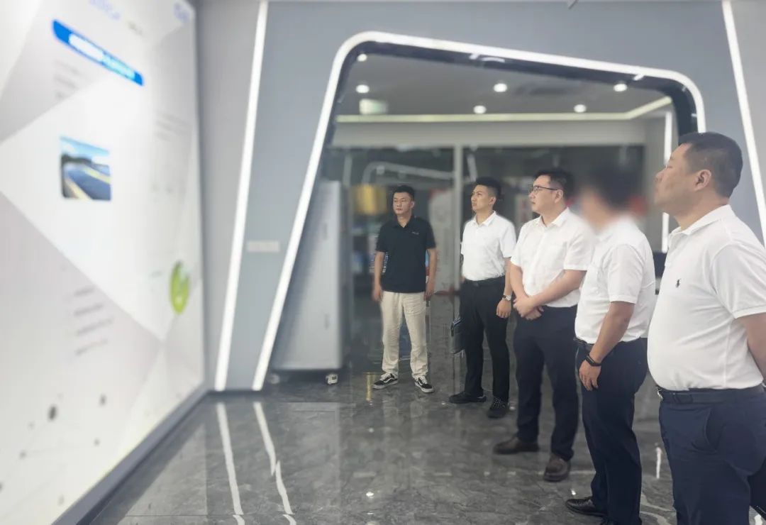 客戶遍布全球，年訂單增速快！重慶某地方政府實(shí)地對(duì)接行業(yè)龍頭水處理劑生產(chǎn)擴(kuò)建投資選址項(xiàng)目
